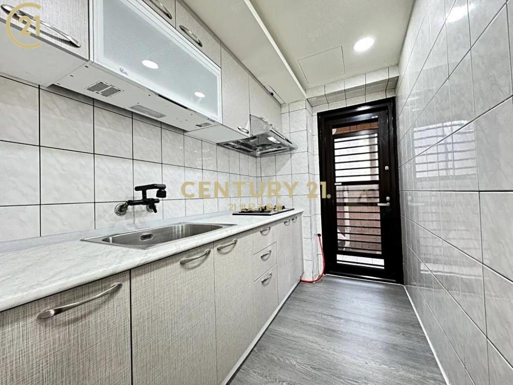 近龍科、萬大商圈整新美大三房