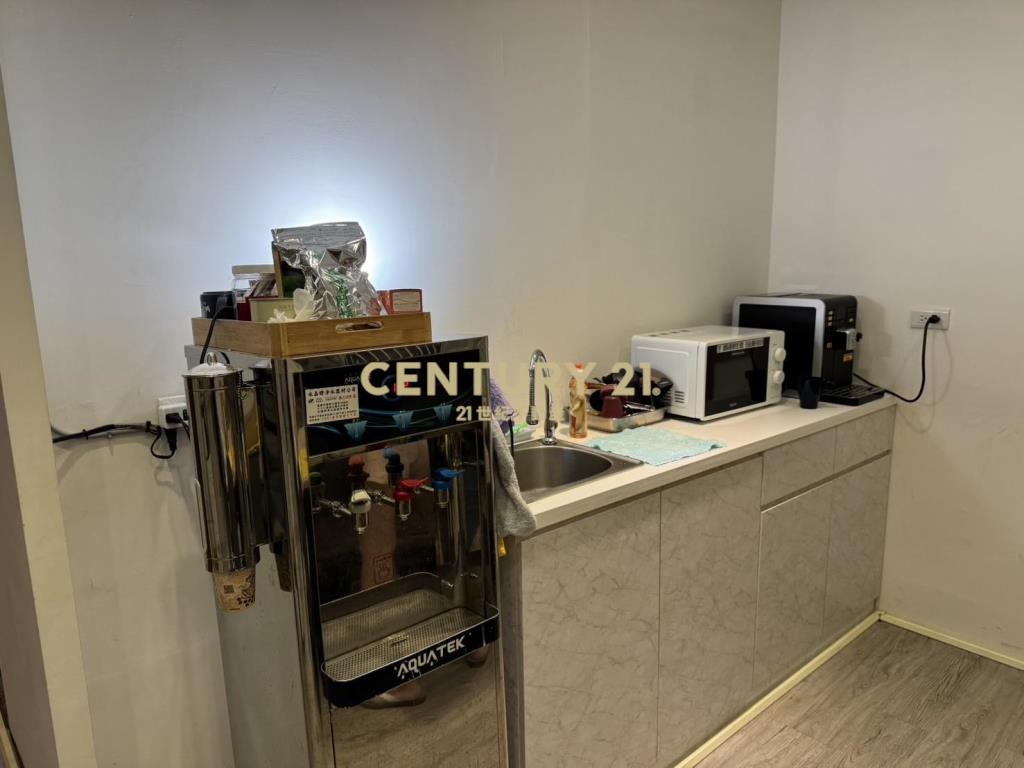 獨家!市區A22捷運旁黃金透店