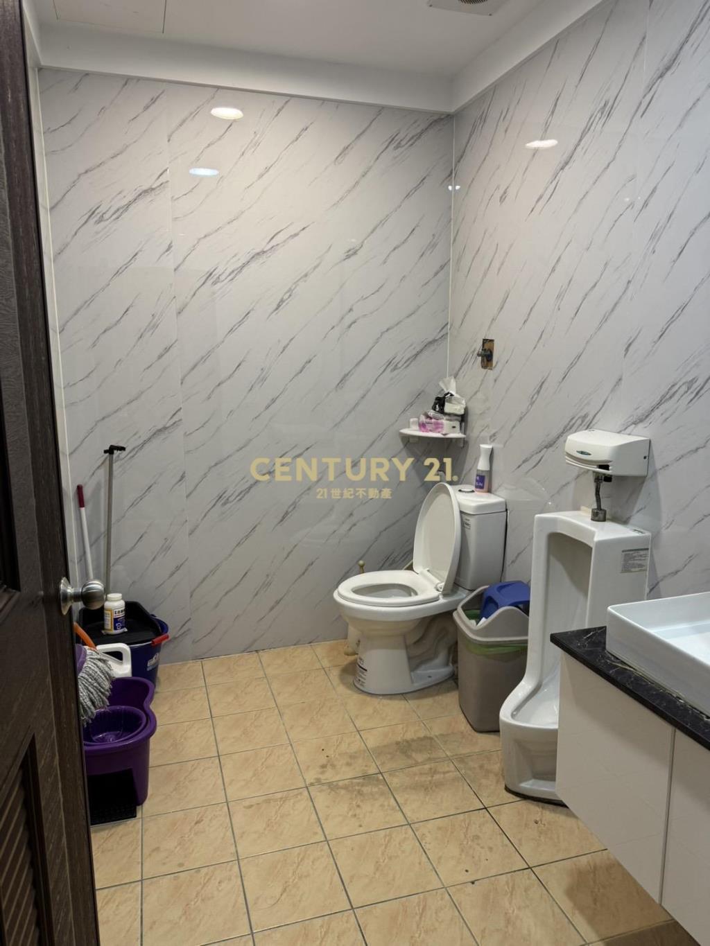 獨家!市區A22捷運旁黃金透店