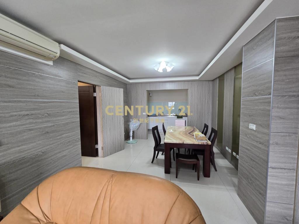 市區稀有大地坪電梯透天