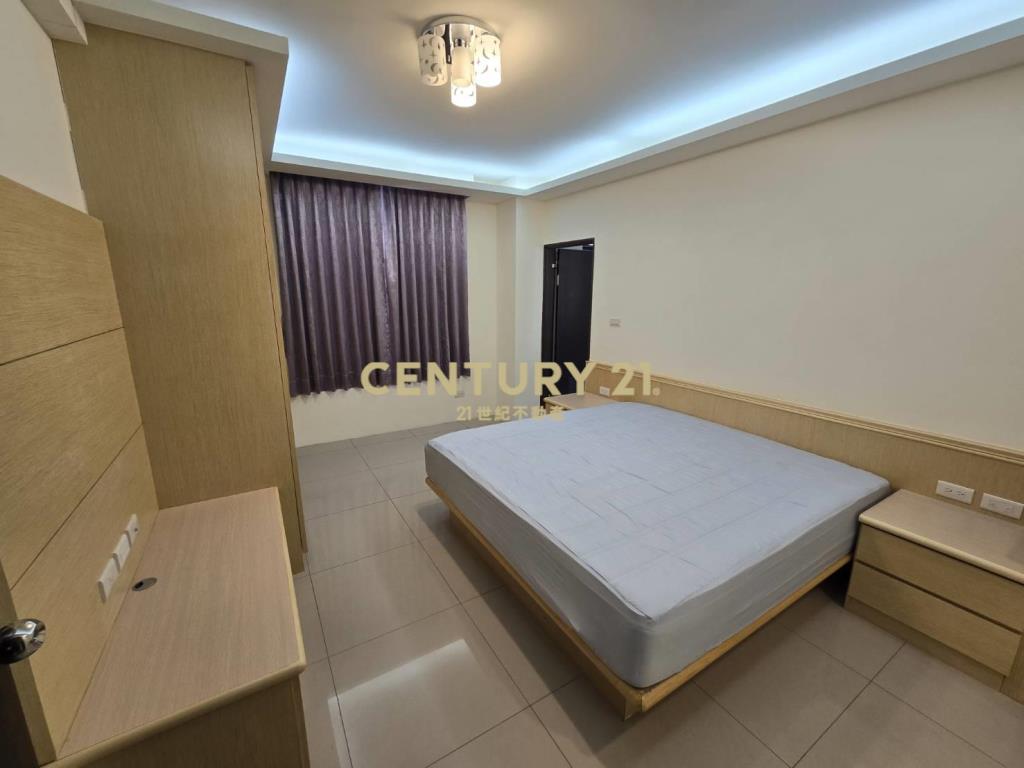 市區稀有大地坪電梯透天