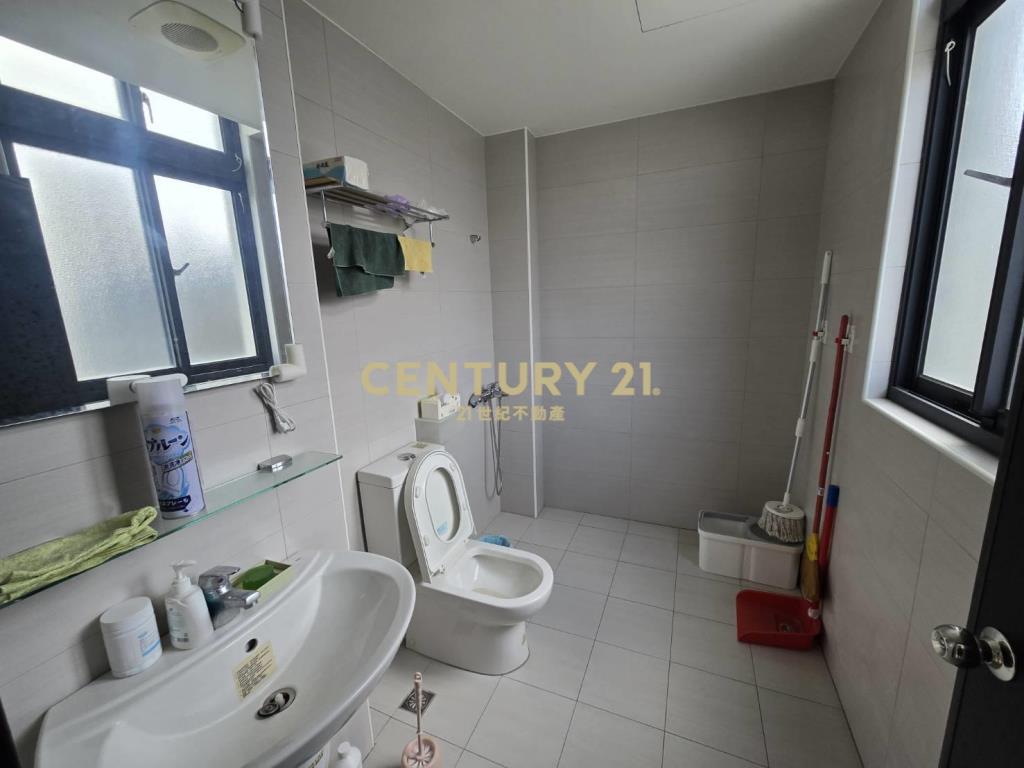 市區稀有大地坪電梯透天