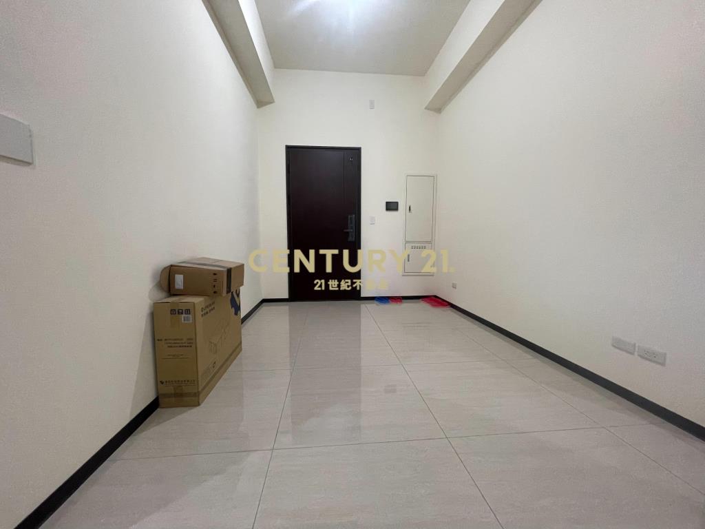 青埔A18全新挑高兩房兩衛+平車