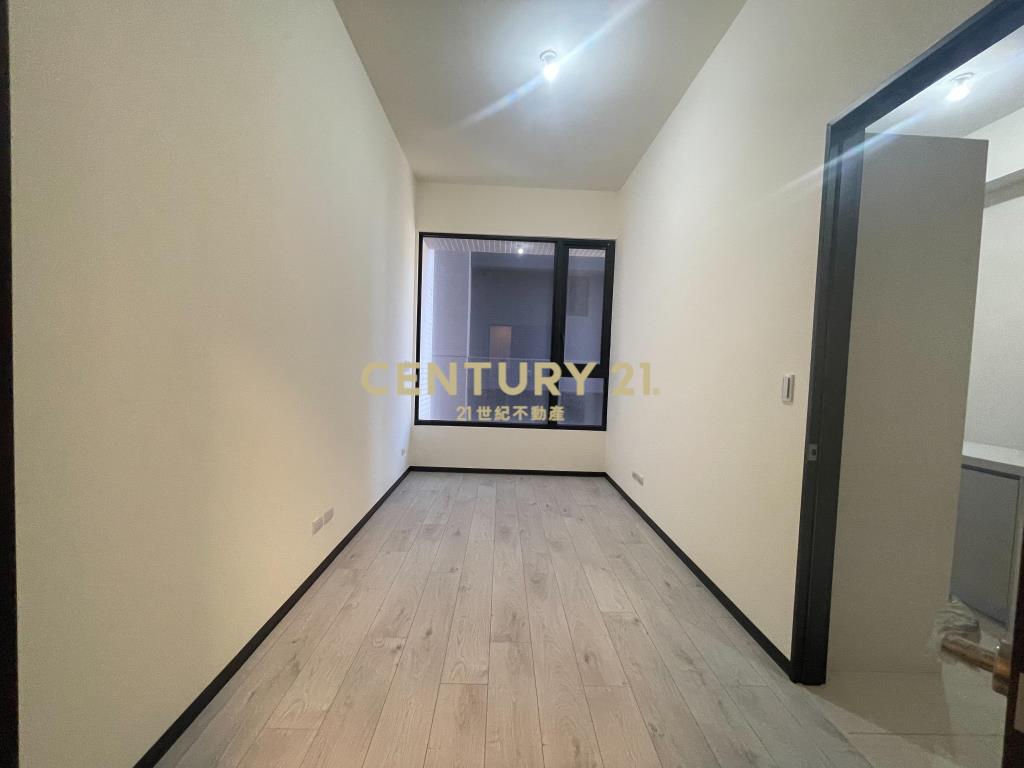 青埔A18全新挑高兩房兩衛+平車