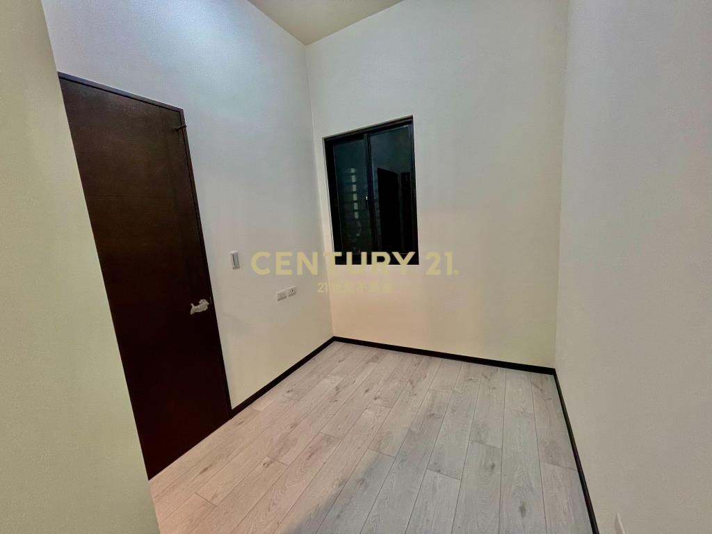 青埔A18全新挑高兩房兩衛+平車