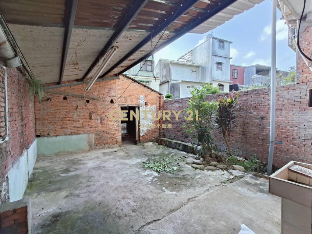 忠貞國小大透店