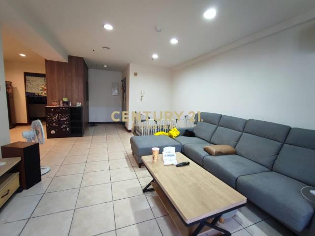 內壢環中商圈自立國宅D區四房車