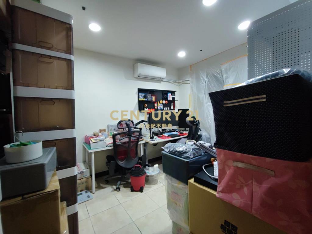 內壢環中商圈自立國宅D區四房車