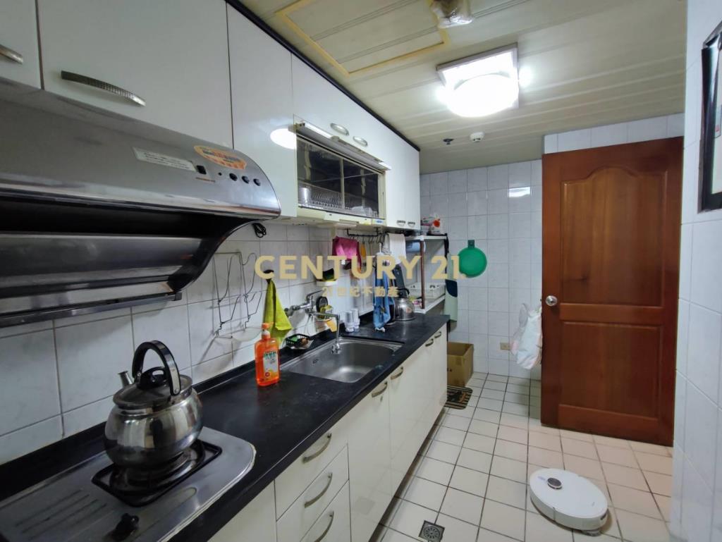 內壢環中商圈自立國宅D區四房車