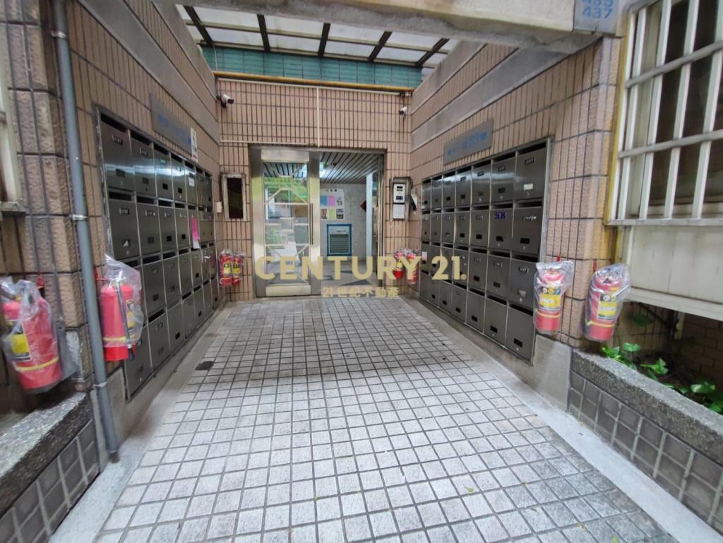 內壢環中商圈自立國宅D區四房車