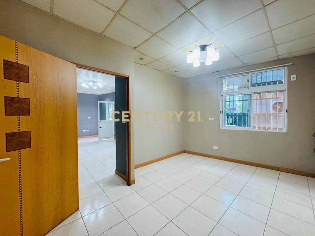 稀有桃園火車站邊間透天