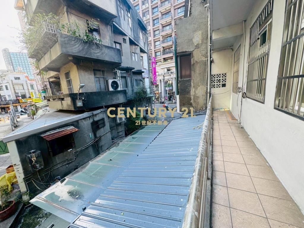 稀有桃園火車站邊間透天