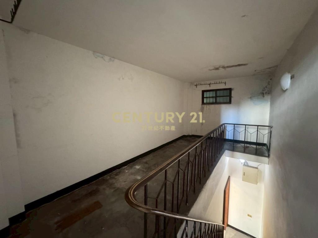 稀有桃園火車站邊間透天