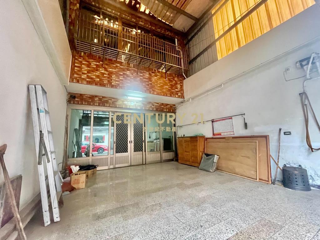 龍岡路7米活巷大地坪透天