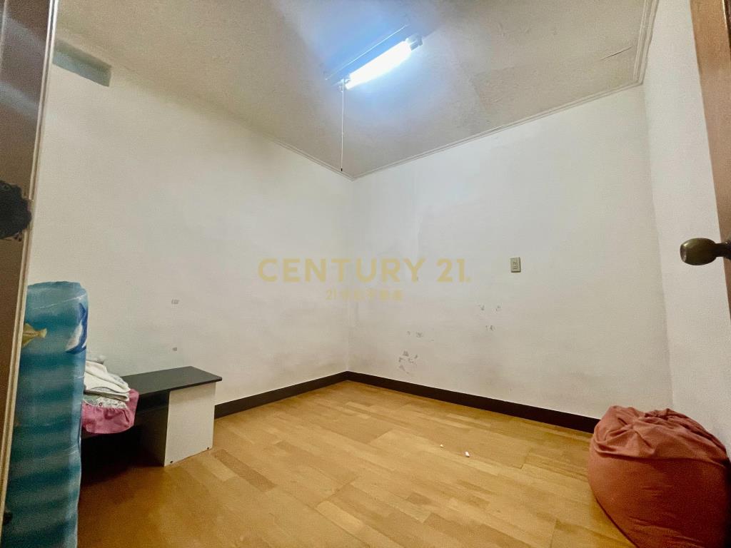 龍岡路7米活巷大地坪透天