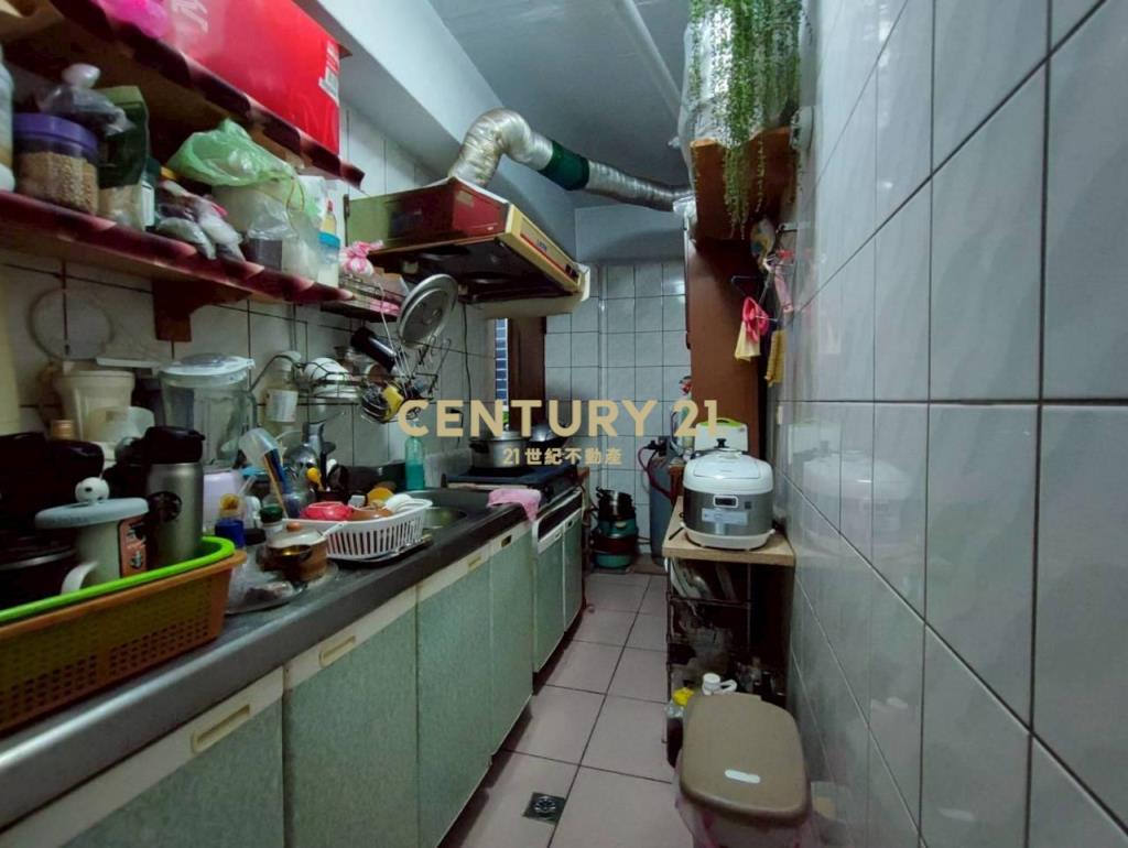 新屋交流道肯德基旁電梯四房