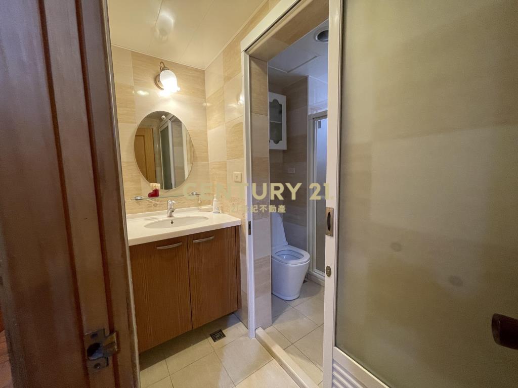 sogo海華商圈捷運A21精美四房車