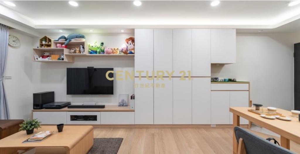 龍安特區昭揚家三房車