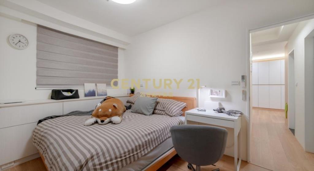 龍安特區昭揚家三房車