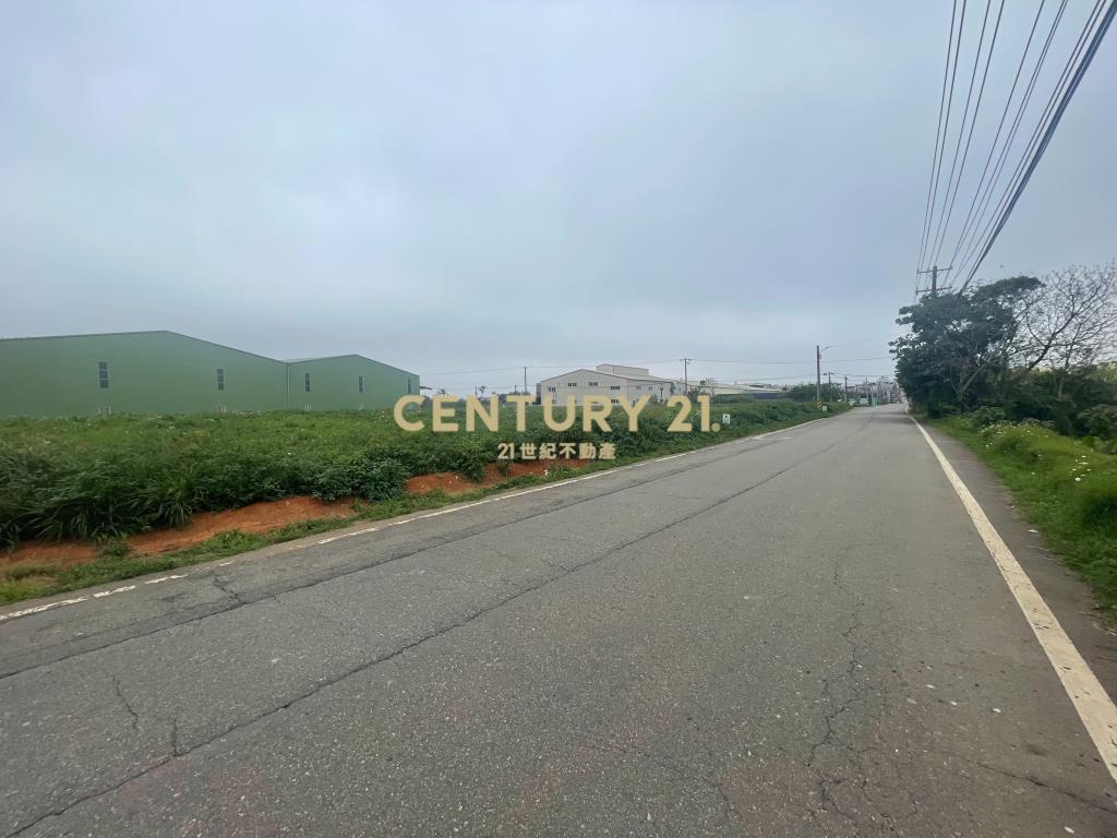 過嶺草莓學校7米路旁方正農地