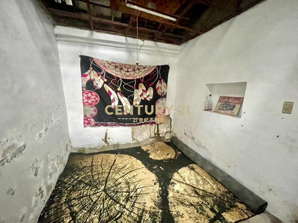 未保登買地送屋崇學商圈復古文創平房