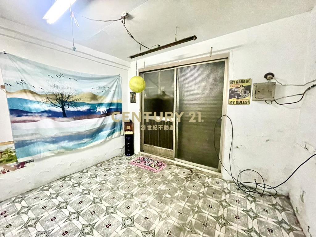 未保登買地送屋崇學商圈復古文創平房