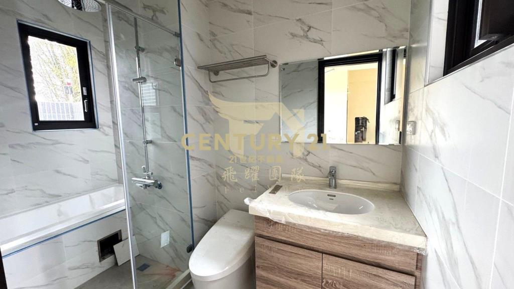 【專任】近青埔A19一樓大露臺雙車位