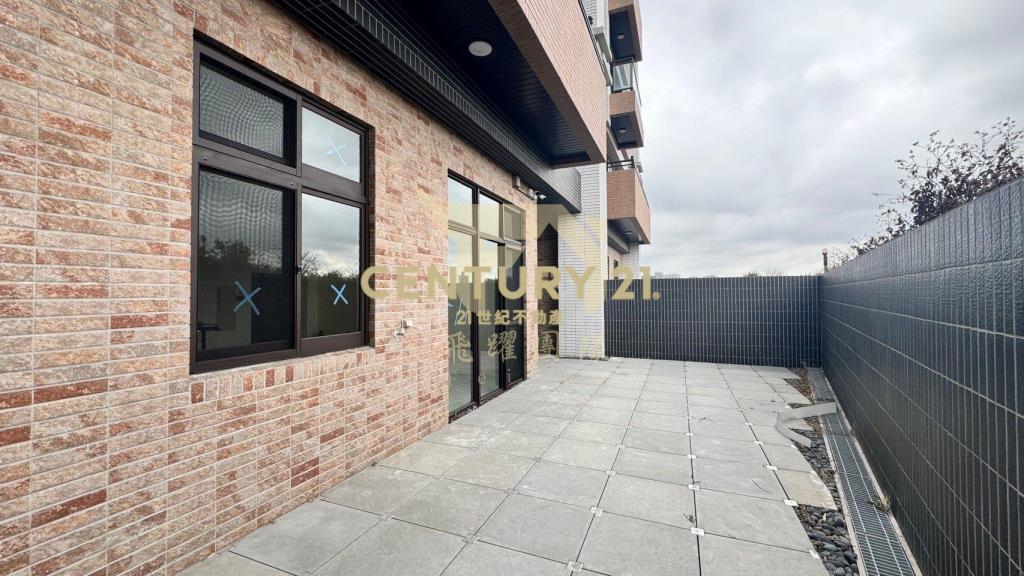 【專任】近青埔A19一樓大露臺雙車位