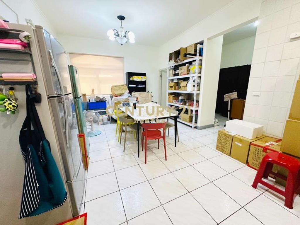 陽光山林雙拼庭院5房3車別墅