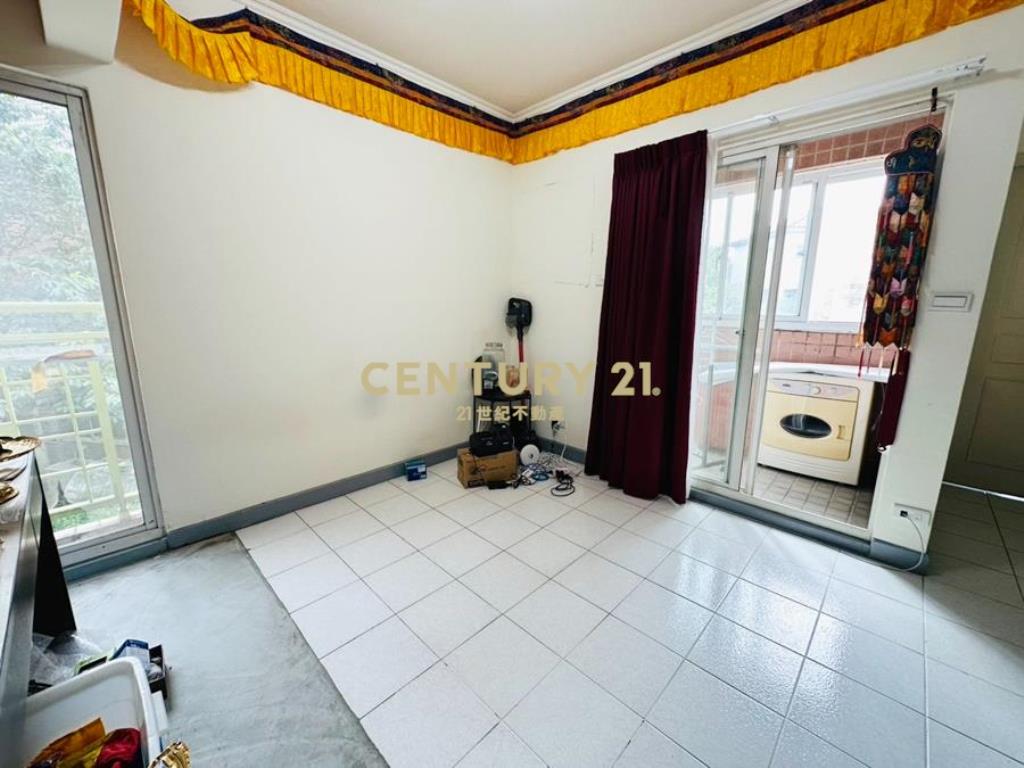 陽光山林雙拼庭院5房3車別墅