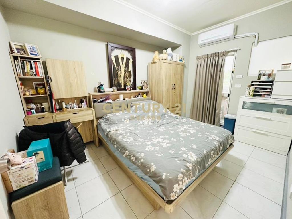 陽光山林雙拼庭院5房3車別墅