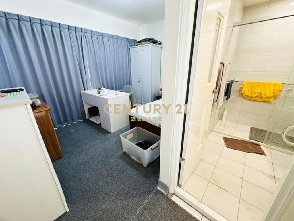 陽光山林雙拼庭院5房3車別墅