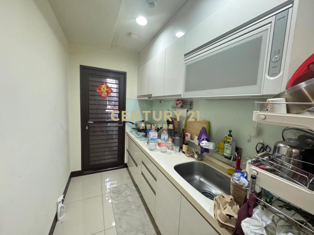 過嶺高誠森仰景觀三房車