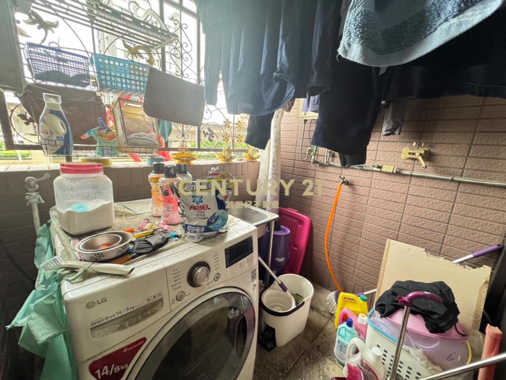 過嶺高誠森仰景觀三房車