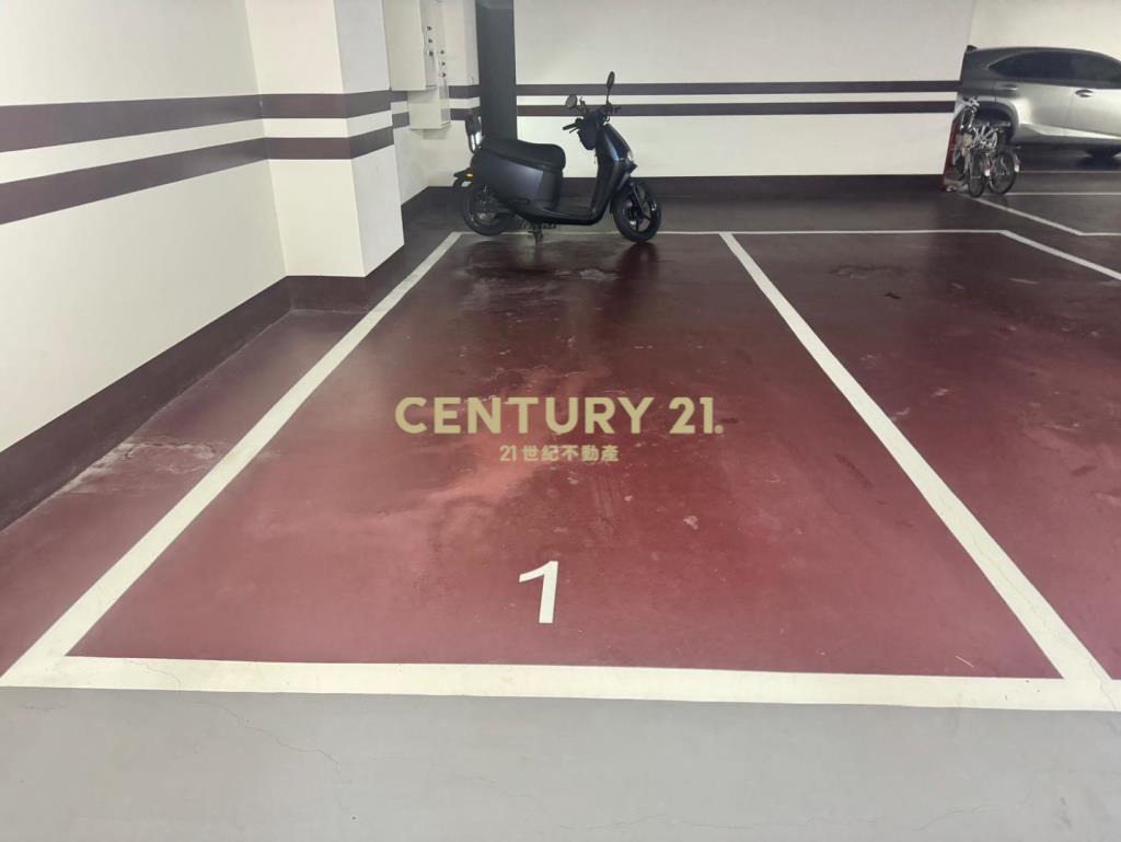 過嶺高誠森仰景觀三房車