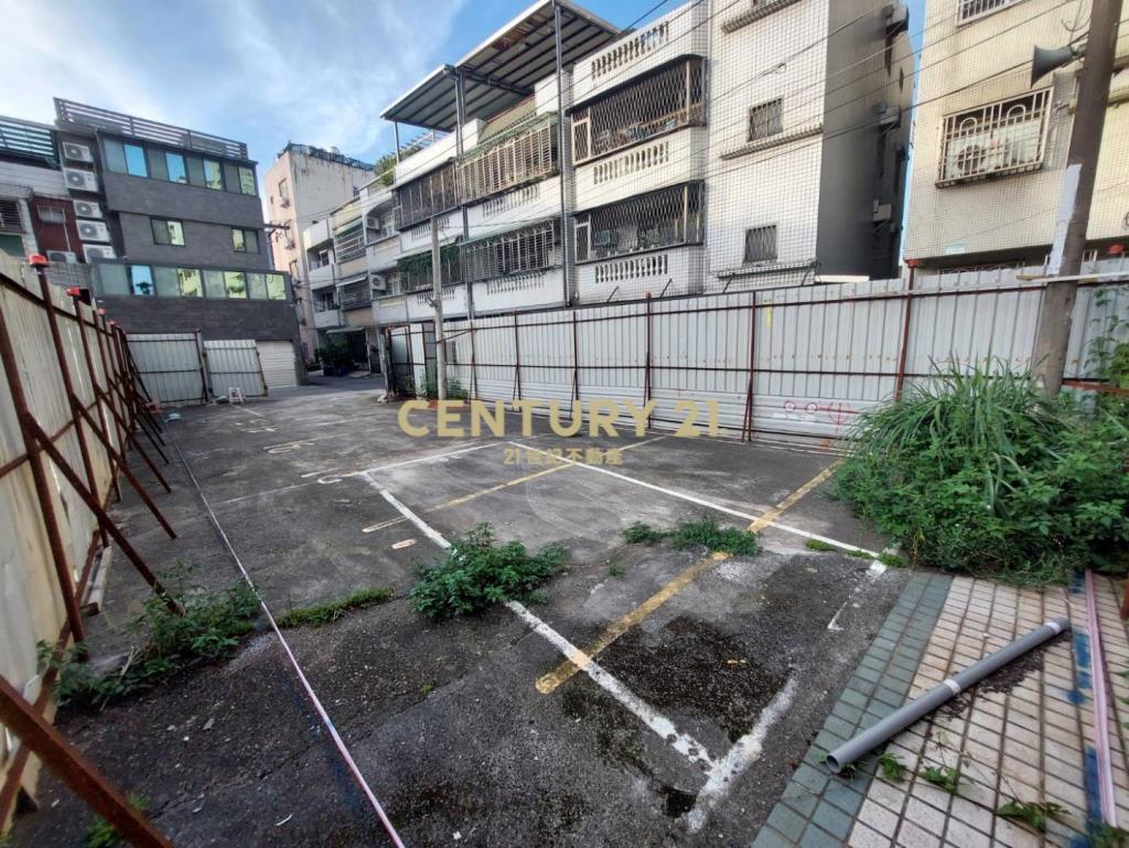 中壢體育園區~大面寬建地(附建造)