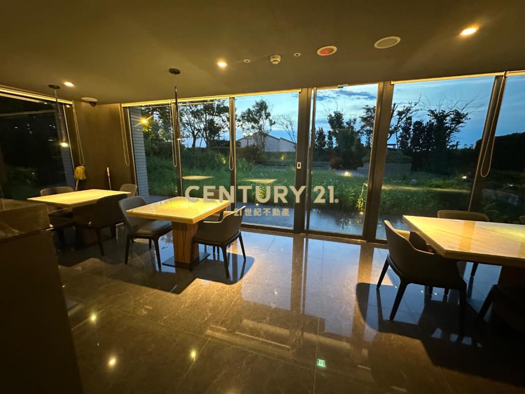 近青埔A16花海景觀大二房車