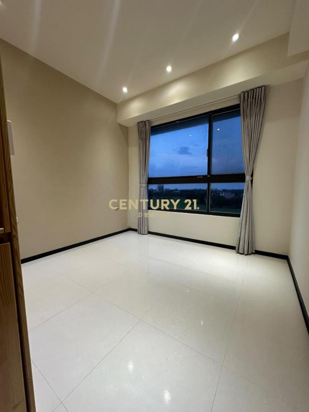 近青埔A16花海景觀大二房車