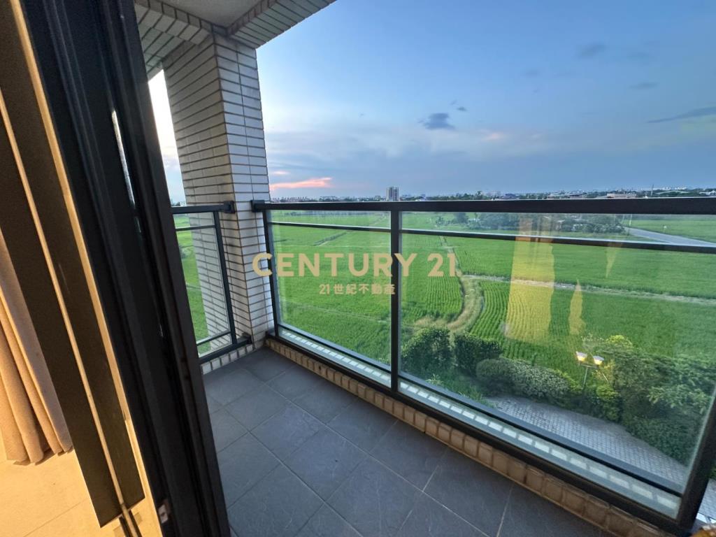 近青埔A16花海景觀大二房車