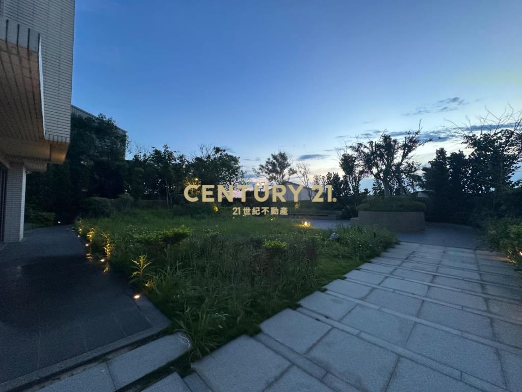 近青埔A16花海景觀大二房車