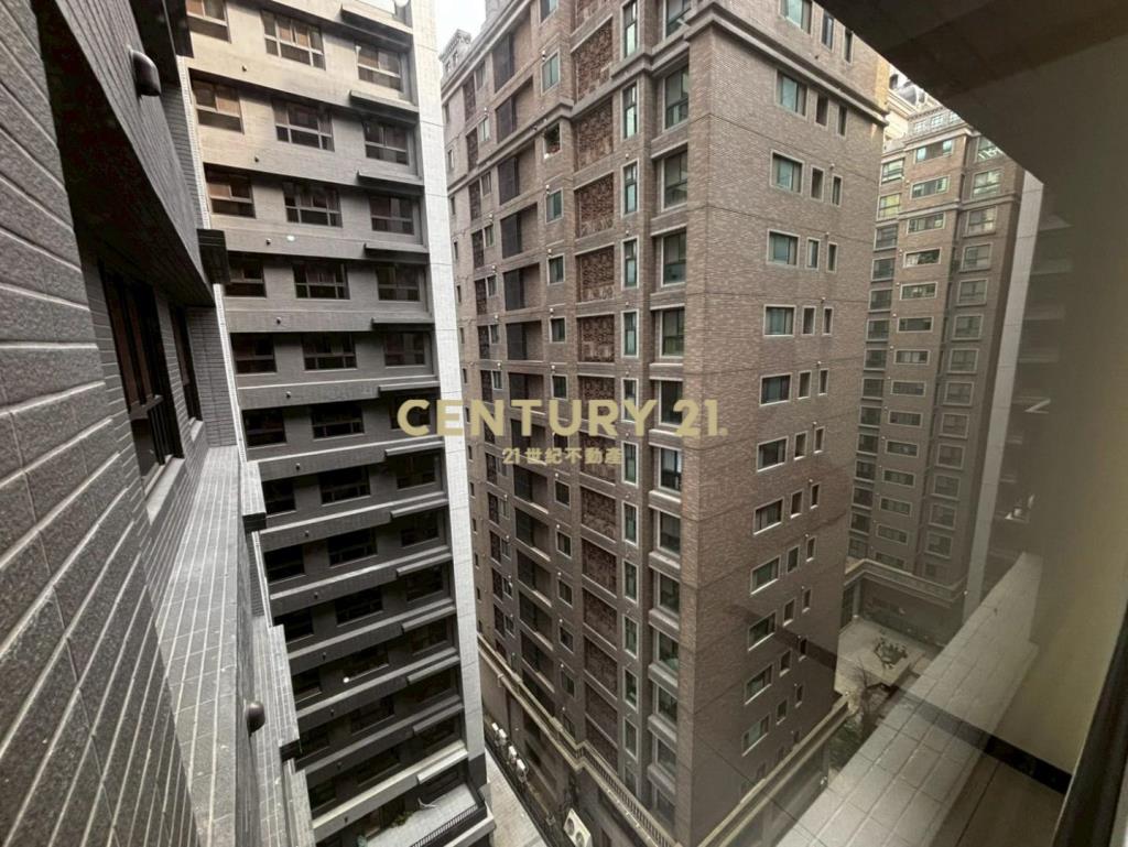 過嶺大清城双三房車