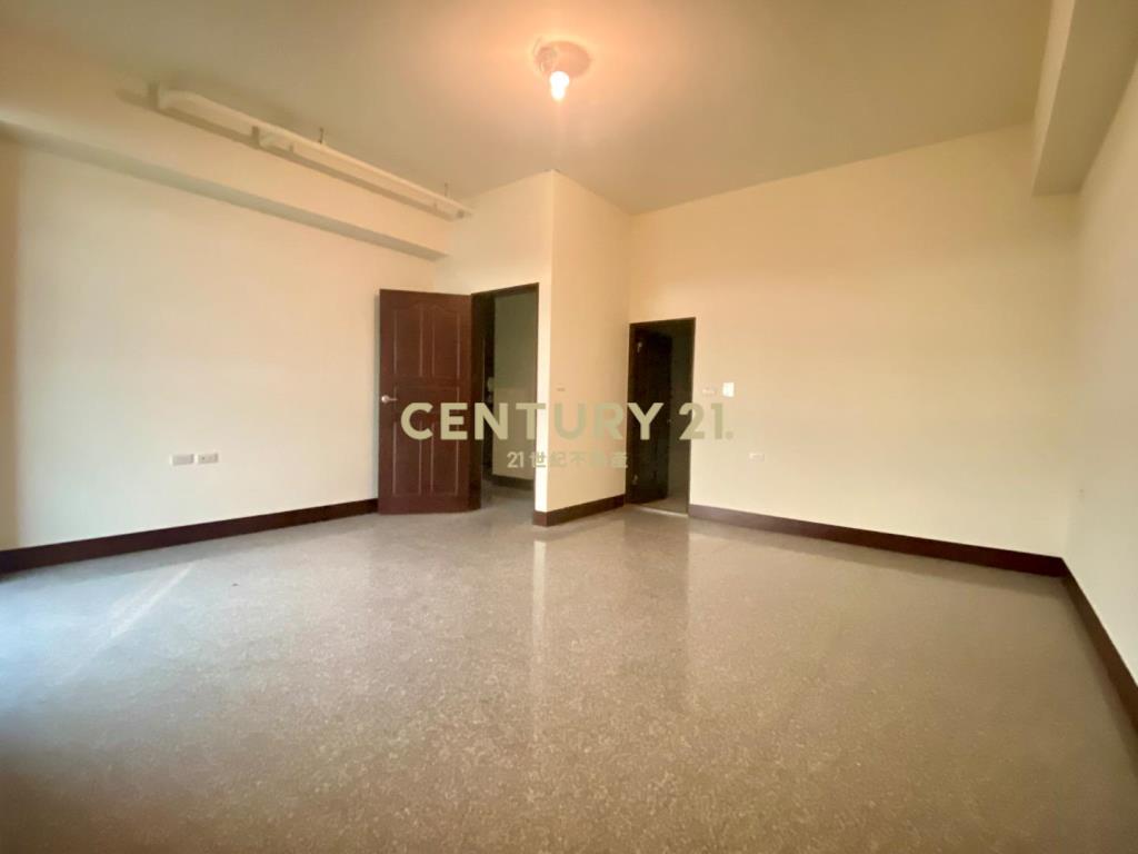 青埔旁電梯別墅（近大江購物中心）