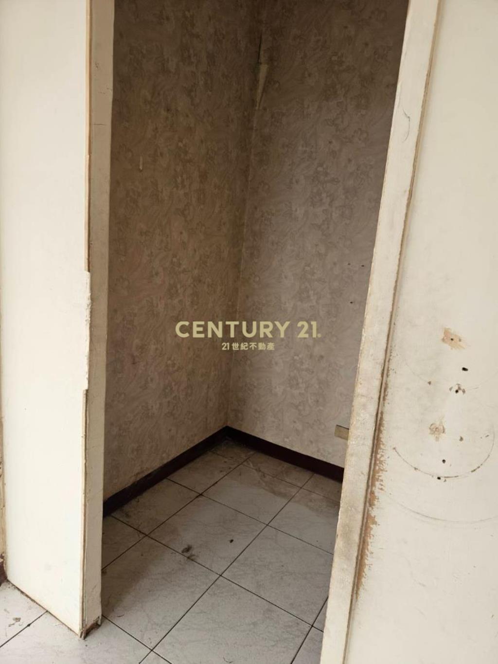 中原大學電梯大套房