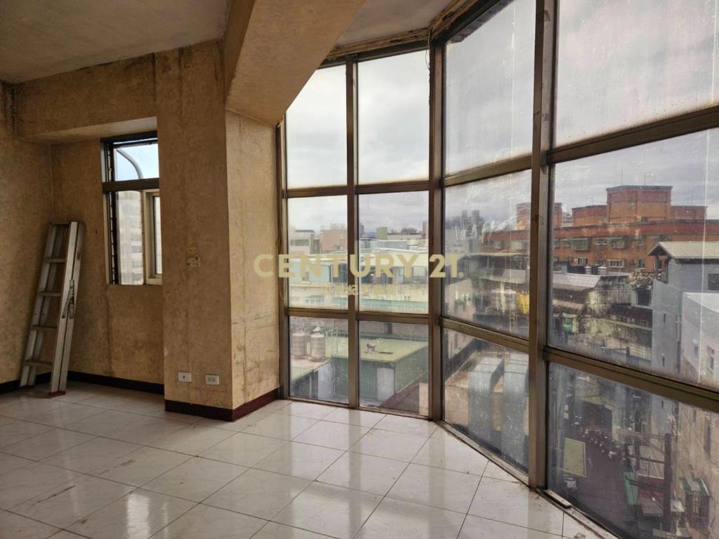 中原大學電梯大套房