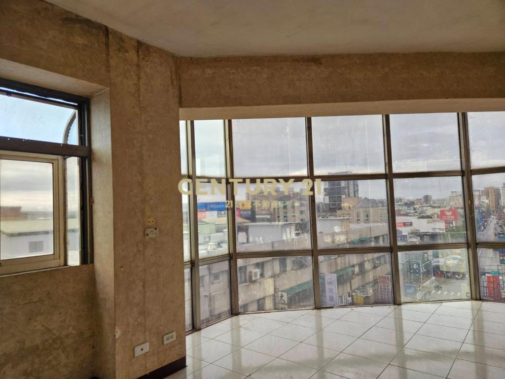 中原大學電梯大套房