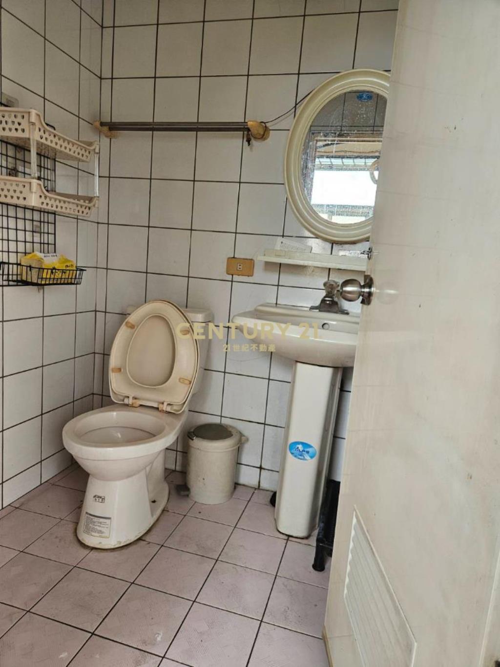 中原大學電梯大套房