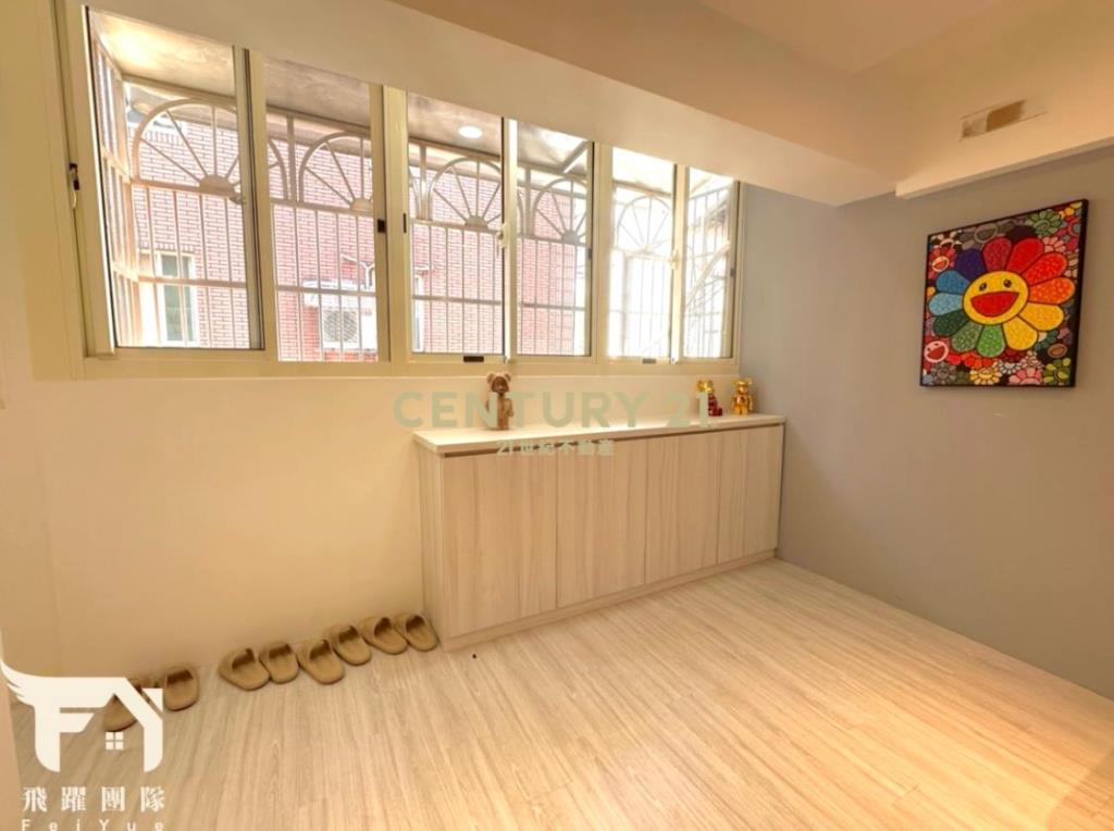 中壢中山路3樓整新美寓