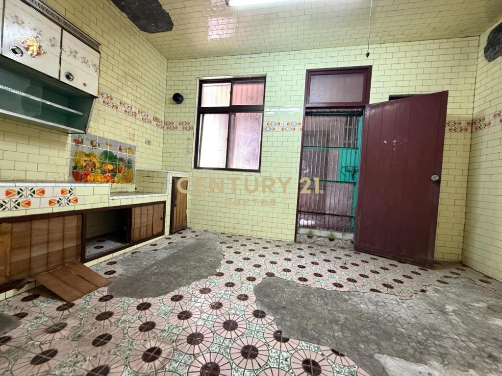 中壢龍岡大地坪活巷透天