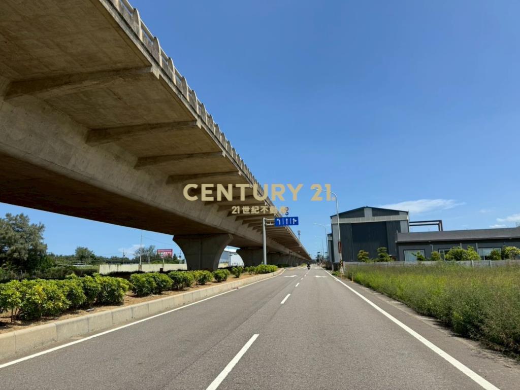 新屋61快速道路旁-合法資材室農園