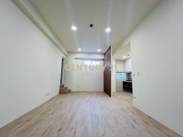 竹北六家國小旁三房平車